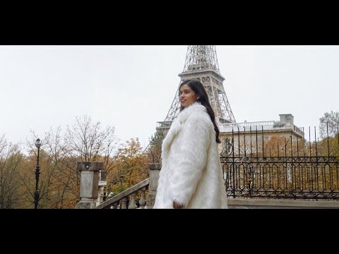 Kamilla in Paris — where elegance meets everyday life.