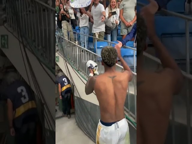 Vídeo relacionado con Hombre Rodrigo The Man The Myth The Legend nombre Rodrigo Camiseta