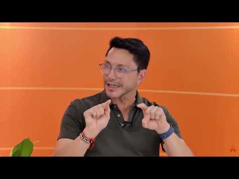 Carlos Caicedo, candidato Presidencial, explica sobre la política de izquierda que él representa.