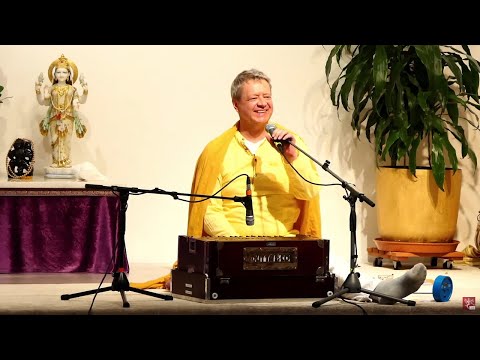 Satsang - "Eigenschaftsmeditation" mit Narendra - Yoga Vidya Ashram Live 20:00 Uhr 13.09.2021