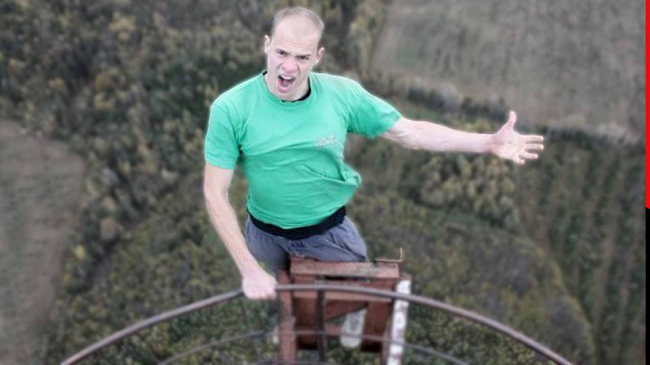 Сумасшедший человек, который прыгал по высоткам