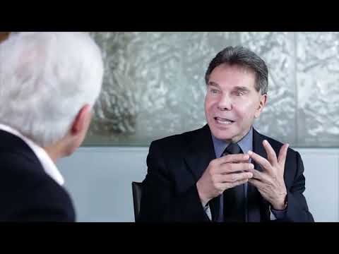 Prof Robert Cialdini gives  a striking example of pre suasion