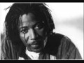ALPHA BLONDY   Travailler C est Trop Dur