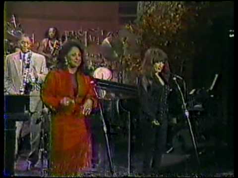 Darlene Love and Ronnie Spector - Rockin' Around The Christmas Tree