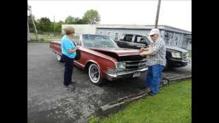 preview picture of video 'Jack & Mary Buttino stop by with their 300L convertible'