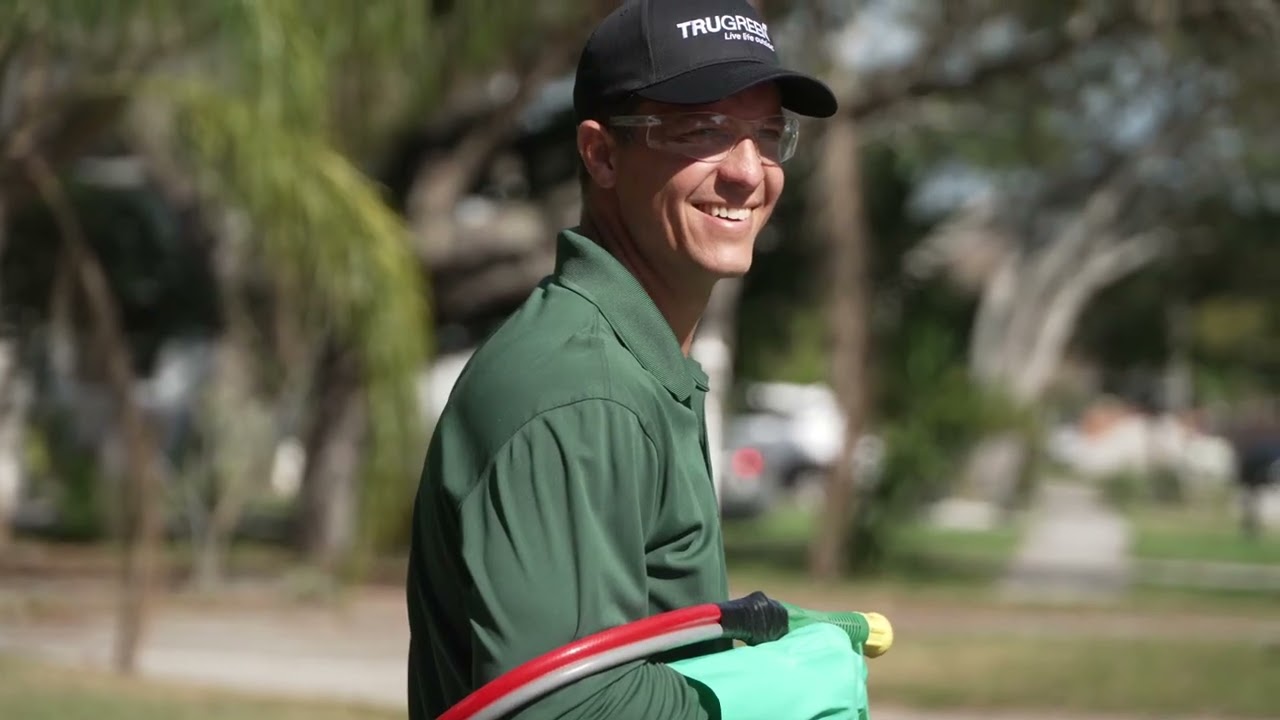 Video thumbnail: TruGreen Realistic Job Preview, Lawn Specialist