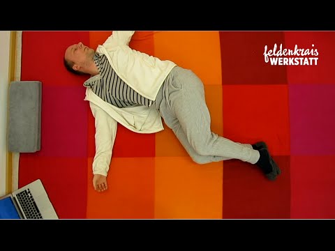Erhöhte Brustwirbel Er springt in den Brustbereich