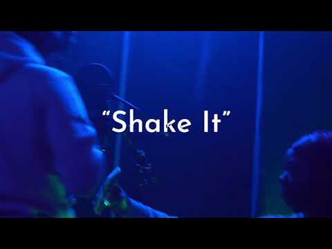 Ms. Brispy feat. Justo B - Shake it snippet
