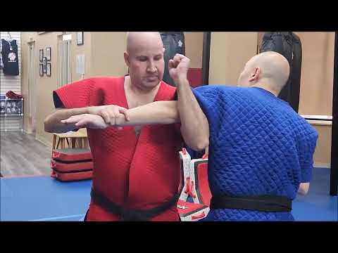 Shuai Jiao essentials! Suǒ Zhǒu Tī the elbow lock and sweep