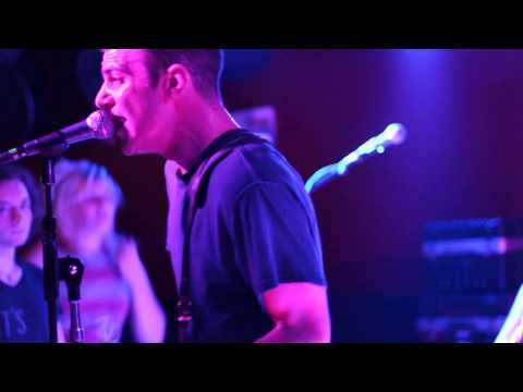 The So So Glos - Diss Town (DC9 8.27.2013)