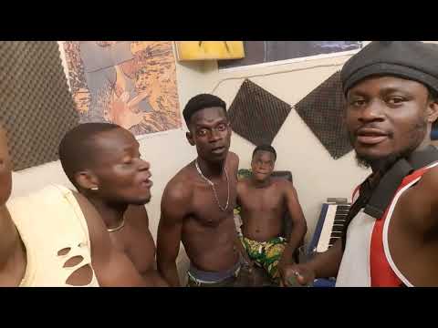 @amannon2038  en studio avec Sobmis, Sassouke..  Zomachi Gang