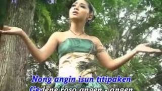 Download lagu KIKI ANGGUN MENDEM ROSO mp3