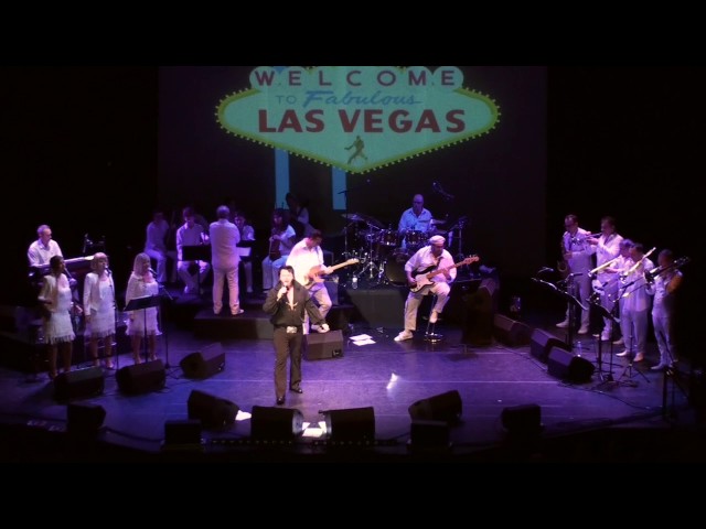Show Elvis Presley