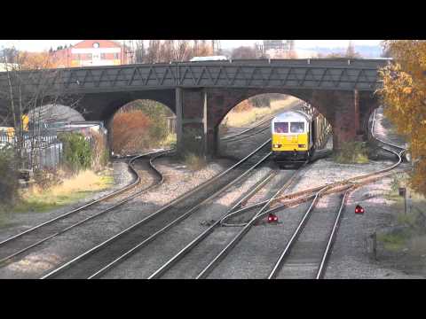 (HD) Plain Silver 60066 Passes Burton On Trent Working 6Z66 Toton - Kingsbury Scrap Wagons 4/12/13