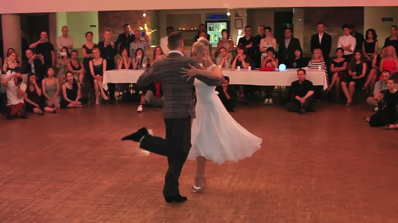 Michael "El Gato" Nadtochi & Eleonora Kalganova dance Anibal Troilo's Te aconsejo que me olvides