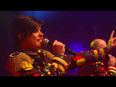 Bjorn & Mieke - Droeëme Mit De Oeëge Oop (De Graote Vastelaovend Show 2022)