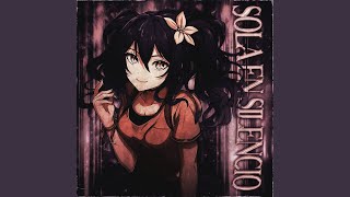 Cover art for SOLA EN SILENCIO