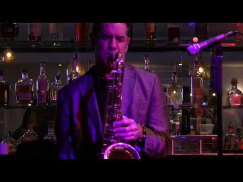 Robert Kyle & Riner Scivally - Nica's Dream (Horace Silver) 2013-11-06 RedWhite+Bluezz