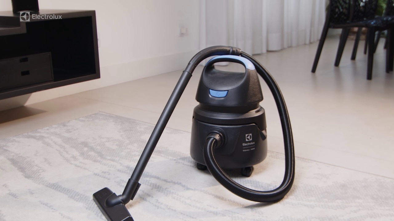 Miniatura da avaliação em vídeo de Aspirador Electrolux AWD01 127V
