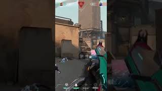 裏がバレてる状態から1v3クラッチ‘VALORANT】