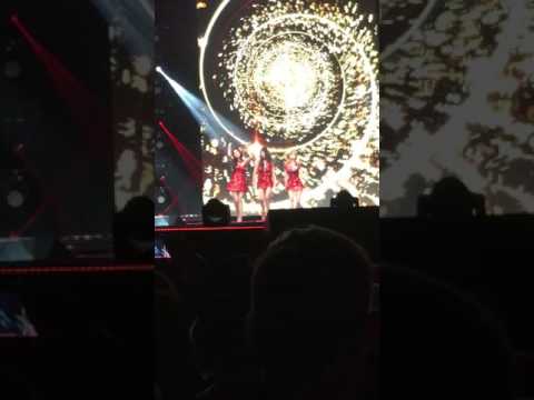 HOLLER - TTS || KCONLA16 160731 (TAEYEON FANCAM)