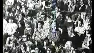 The Byrds - Turn! & Rhymney & Mr.Tambourine Man - 10/29/65