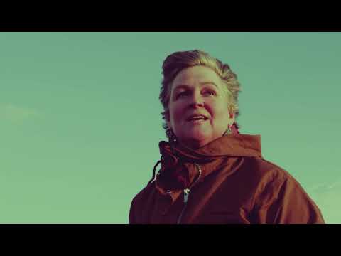 Mairi Campbell - Pull Me Up (Official Video)