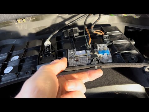 Mercedes R230 SL55 glove box light and battery drain