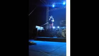 Thompson Square I Can&#39;t Outrun You/Say Something