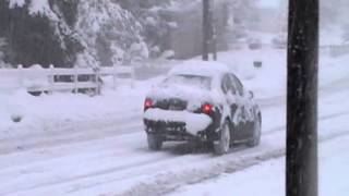 preview picture of video 'Audi getting owned by the snow Car Sliding in Bountiful, UT, 400 north 1/27/2013'