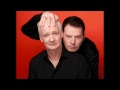 Behind the Scenes with Colin Mochrie on WCRN 830 AM