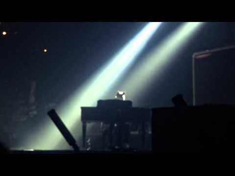 Cro feat. Teesy - Lange her - 05/11/2014 @ Hallenstadion Zürich