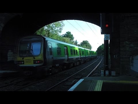 Irish Rail 29000 Class DMU 29402 - Killester, Dublin