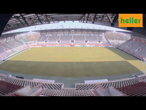 Zeitraffer -  Neuer Rasen für Rot-Weiss Essen