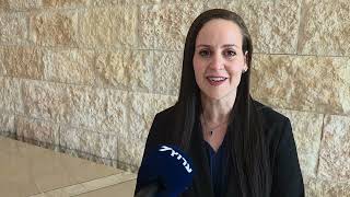 עו"ד יסכה בינה, ראש התנועה למשילות ודמוקרטיה בראיון לערוץ 7 (חדשות ערוץ 7) - התמונה מוצגת ישירות מתוך אתר האינטרנט יוטיוב. זכויות היוצרים בתמונה שייכות ליוצרה. קישור קרדיט למקור התוכן נמצא בתוך דף הסרטון