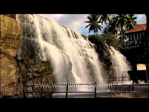 One of the prominent waterfalls of Kanyakumari : Thirparappu Falls