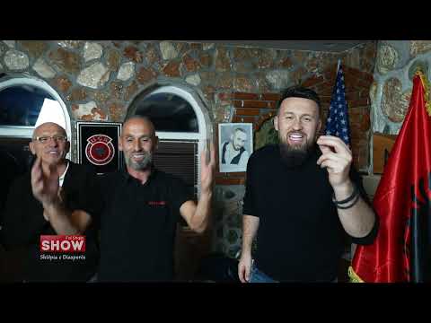 Fol Shqip Show  - Këngë patriotike në odën e familjes Gjugaj në Gjakovë - P2
