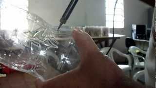 preview picture of video 'Como fazer enfeite de mesa usando garrafa pet! (How to make ornament table using plastic bottles!)'