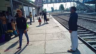preview picture of video 'Muazzampur narain jn station'