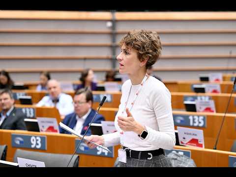 Chivite pone como ejemplo el ecosistema navarro en el debate sobre el reto de Europa en la industria del automóvil