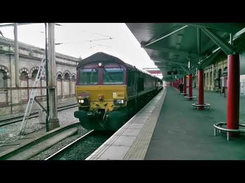 (HD) DB Schenker 66135 & Freightliner 70002 work The Scenic Settler at Crewe - 21/6/14