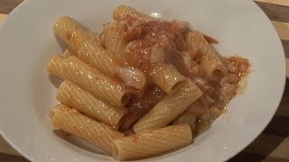 Deliziosa pasta con merluzzo e pomodorini - Delicious pasta with cod and cherry tomatoes