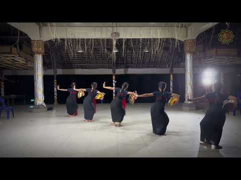 Tari Legong Mahawidya - tampak belakang