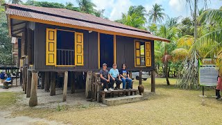 Download lagu Tamu Malaysia Berkunjung Ke Rumah Adat Melayu Bintan mp3