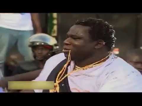 Revivez le Touss exceptionnel et extraordinaire de Yékini. Leep coxaan leu. Niou sétane