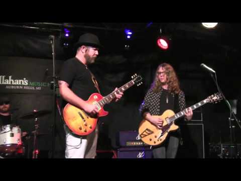 ''DANGEROUS'' - DEVON ALLMAN BAND @ Callahan's, Nov 2015