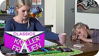 Mathehausaufgaben [subtitled]  | Knallerfrauen mit Martina Hill