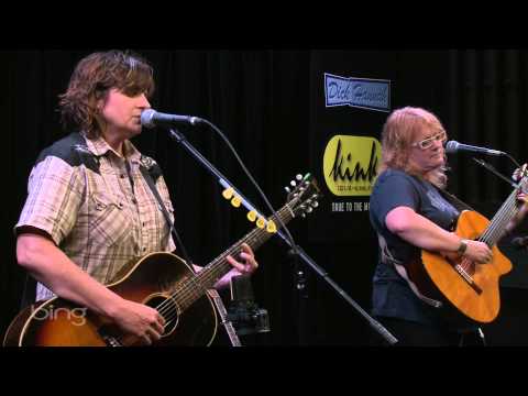 Share The Moon - Indigo Girls