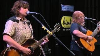 Indigo Girls - Share The Moon (Bing Lounge)