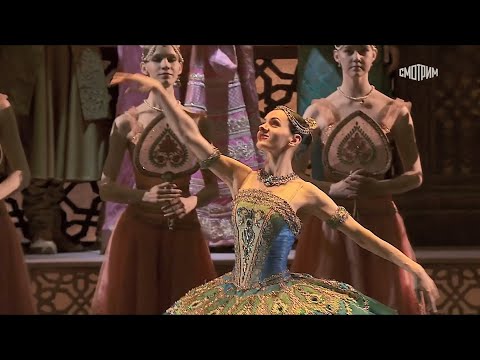 ピュイ アン ヴレのノートルダム ド ラノンシオン大聖堂 - 定義